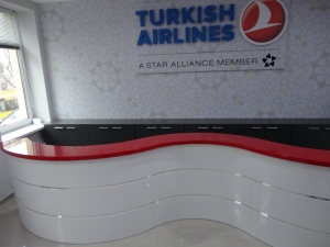 Стойки ресепшн для компании Turkish Airlines